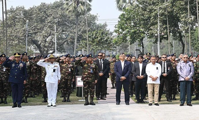 বিডিআর শহীদদের প্রতি প্রধানমন্ত্রীর শ্রদ্ধা নিবেদন